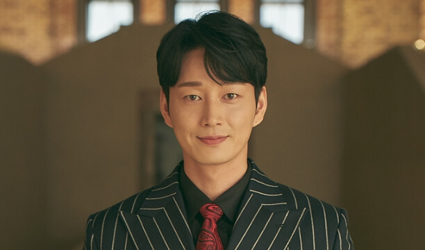 한지용 (이현욱)
