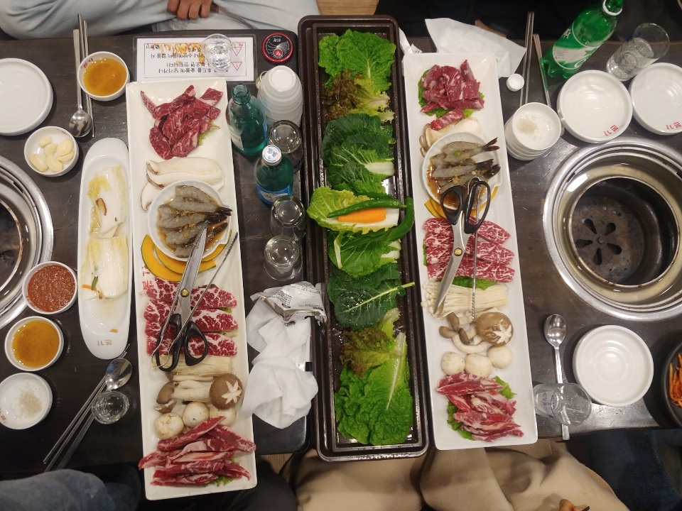  부산 대연동 맛집: 가족모임, 단체모임 하기 좋은 백종원 식당 ‘본가’