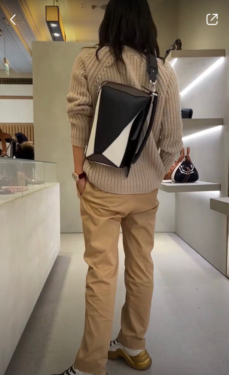  [LOEWE] 로에베 클래식 카프 스킨 퍼즐백 미니