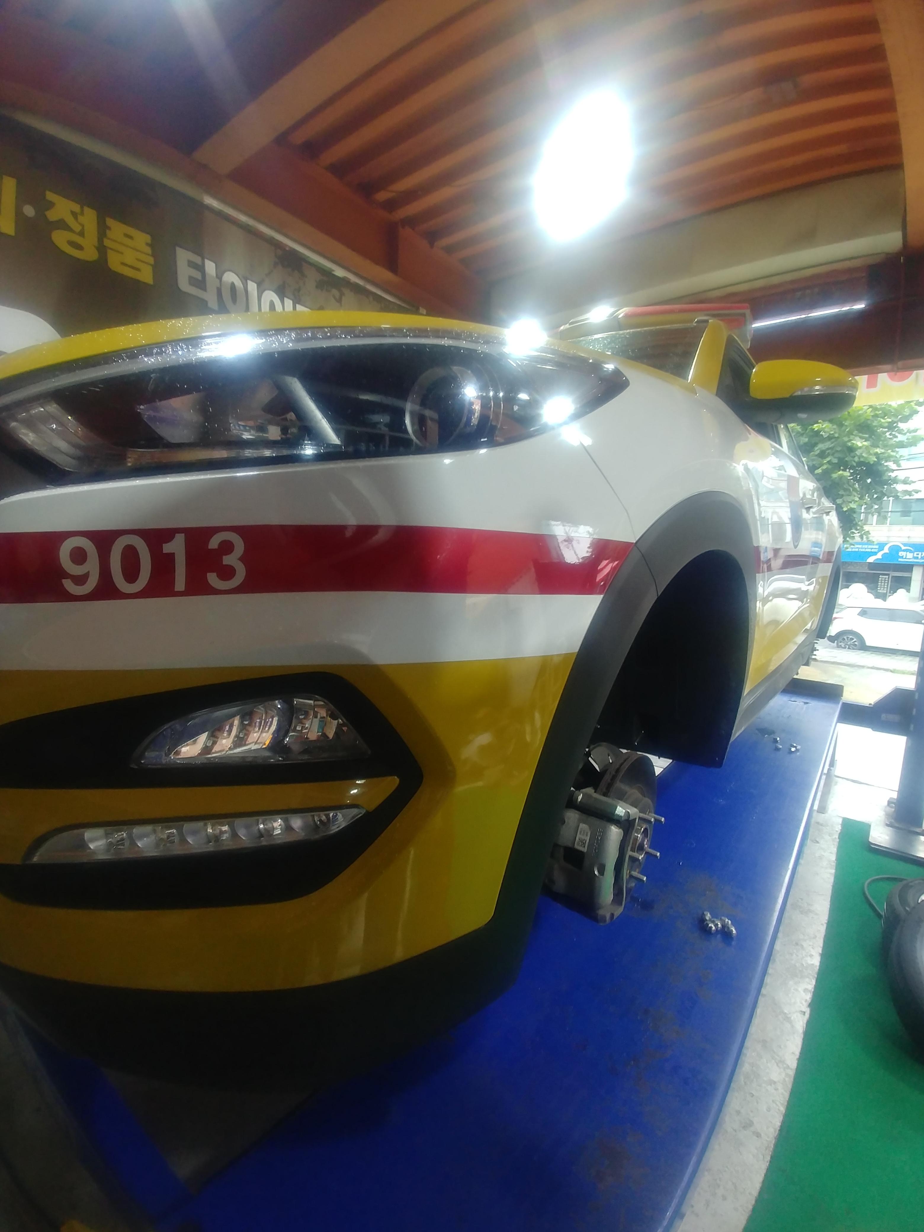 타이어맨 이미지