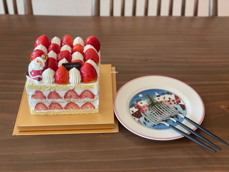 조선델리 더 부티크 - 딸기 생크림 케이크 시식 세팅