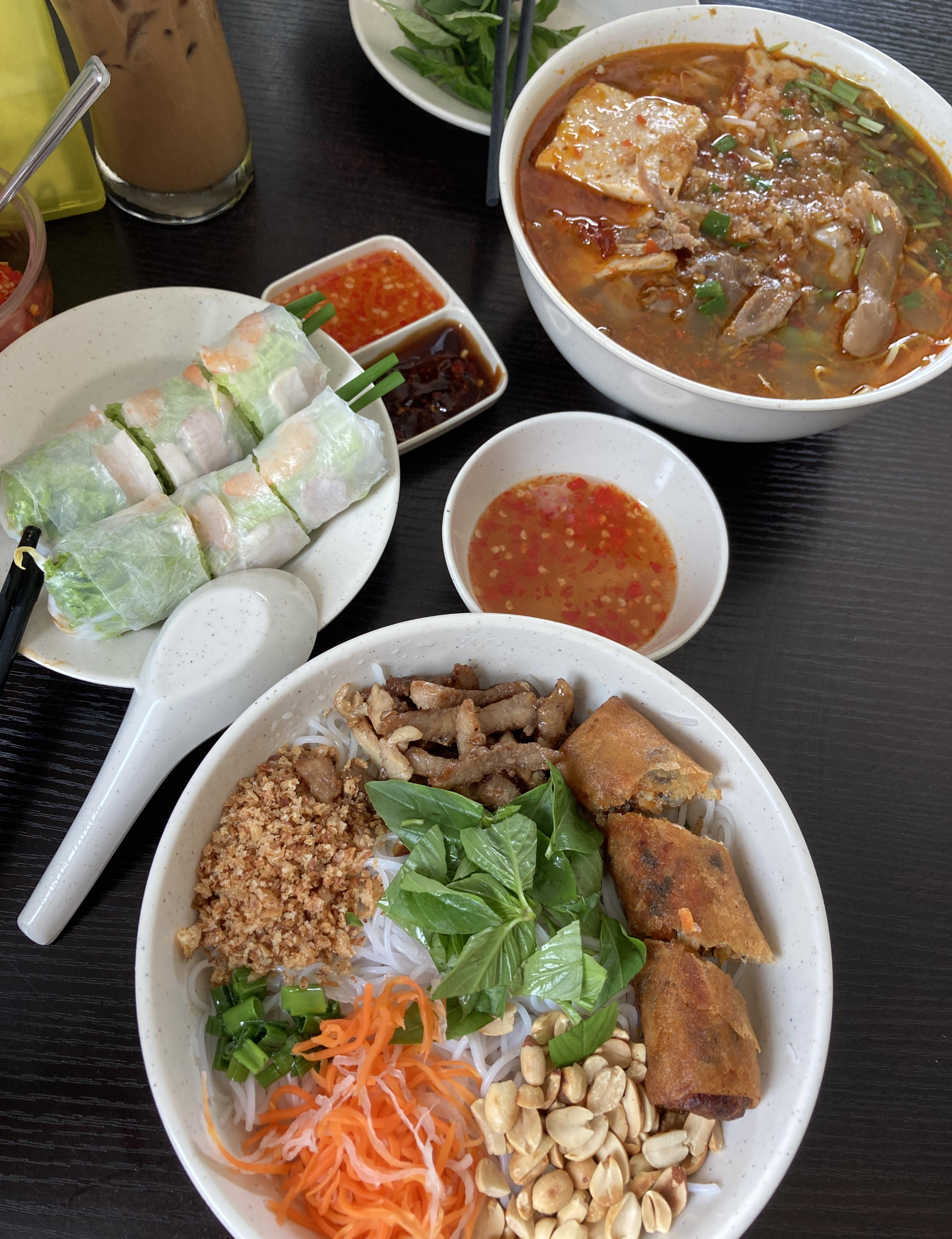 페낭 베트남 식당 Hometown Vietnam Taste Restaurant