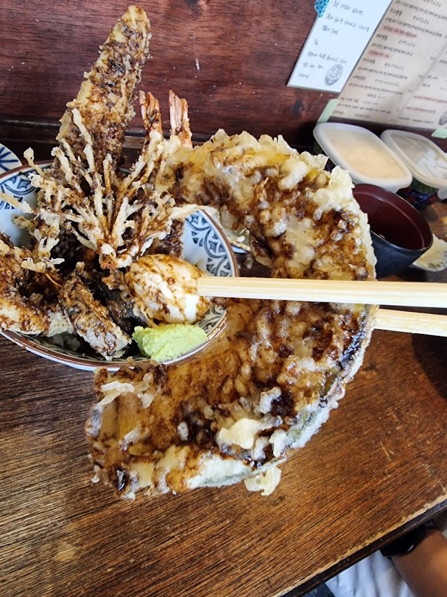 텐동 맛집 와타요업 스페셜 텐동에 올라간 튀김들