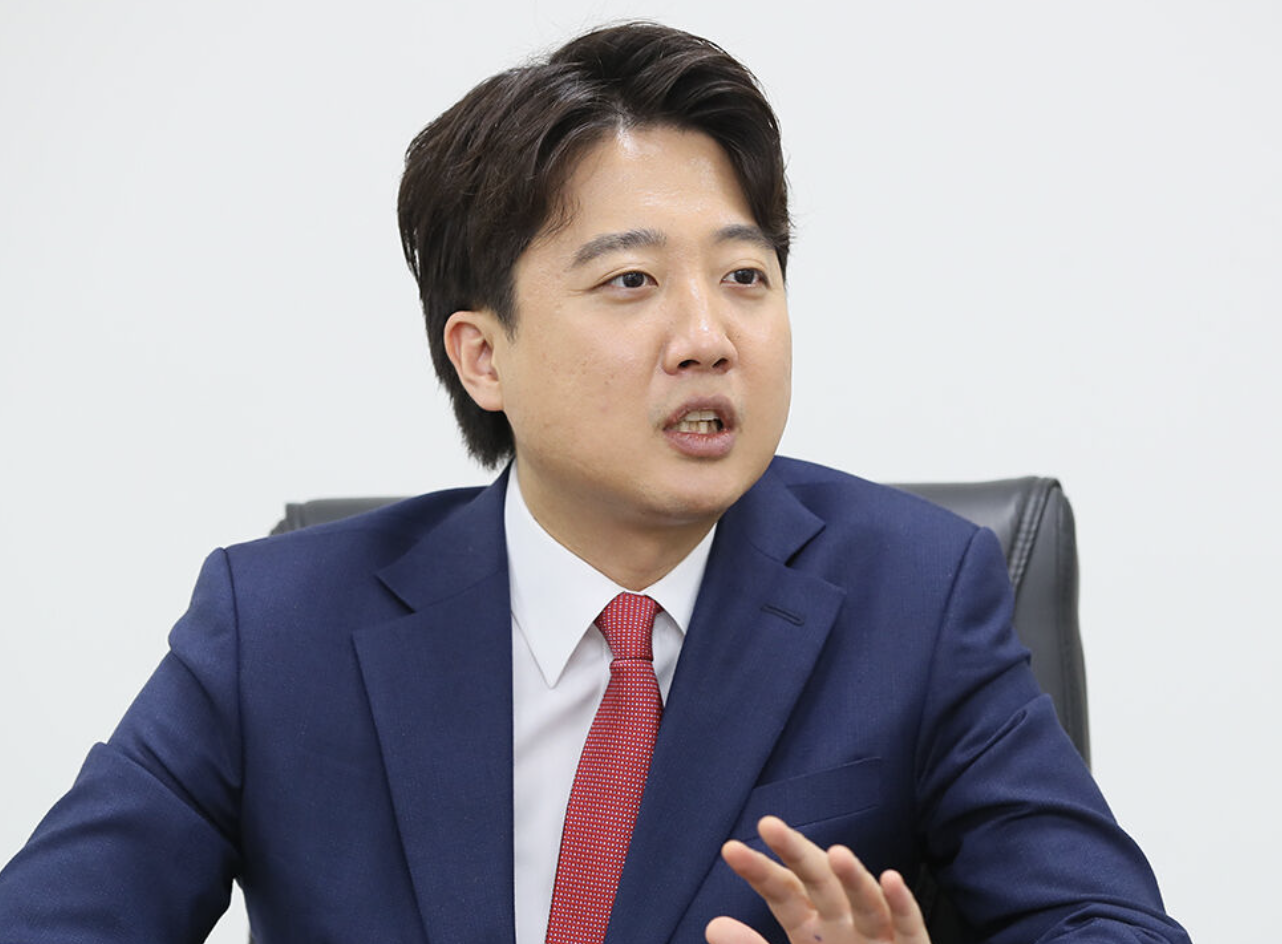  이준석 프로필 나이 학력 가족관계 아버지 고향 이력 인스타 페이스북