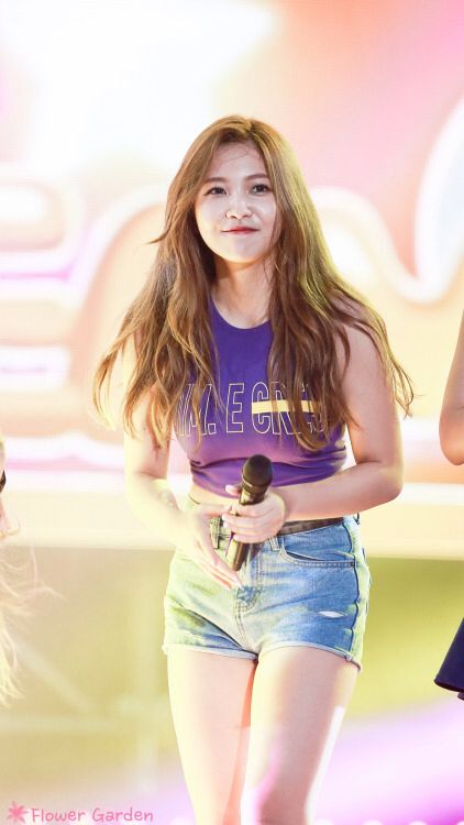 레드벨벳 예리 사진 모음(Red Velvet Yeri) 직캠 고화질 몸매 나이 국적