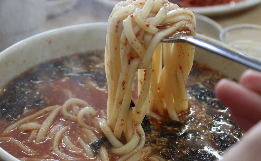  칼국수의 유래 및 여러가지 이야기들 !!