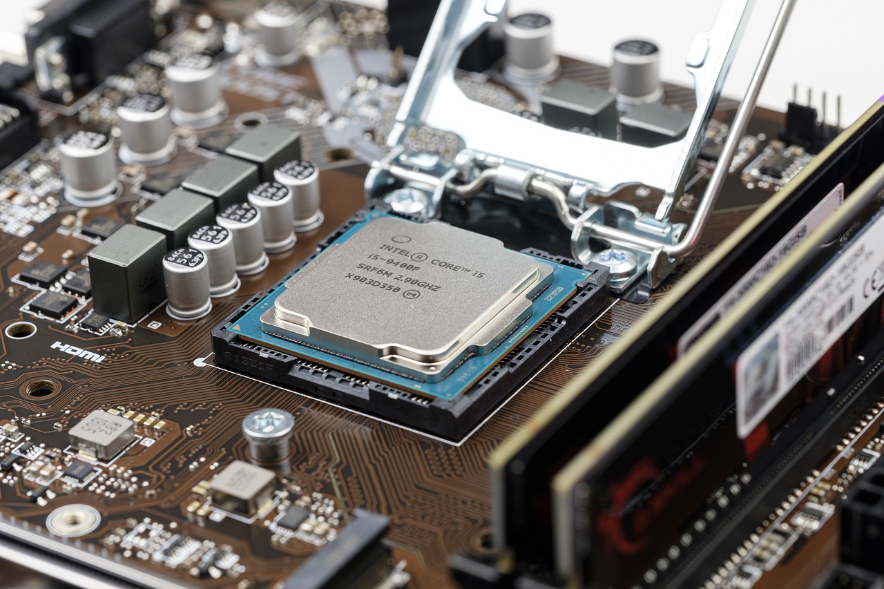 인텔 CPU 칩 사진