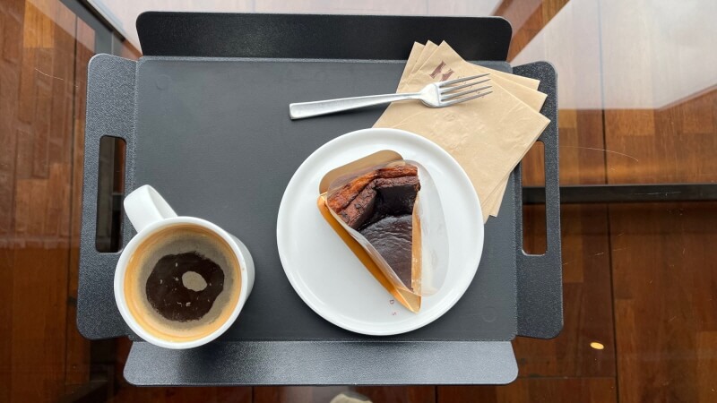 핸즈커피 남구미IC점에서 나온 커피 뷰