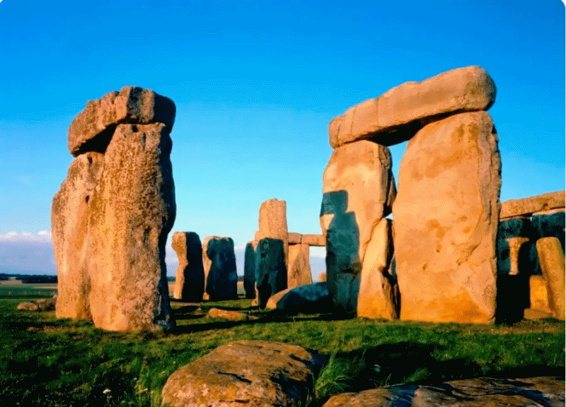  런던가볼만한곳 / 런던여행의 추천하는 영국의 고대 유적지 스톤헨지(stone henge)와 패키지로 윈저성, 로만 바스, 레이콕 등 여행