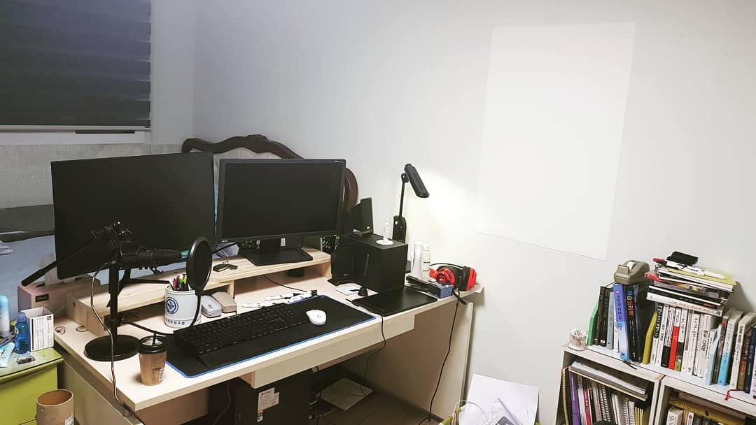  작업실 work place in my room