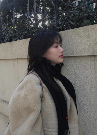 이나은5