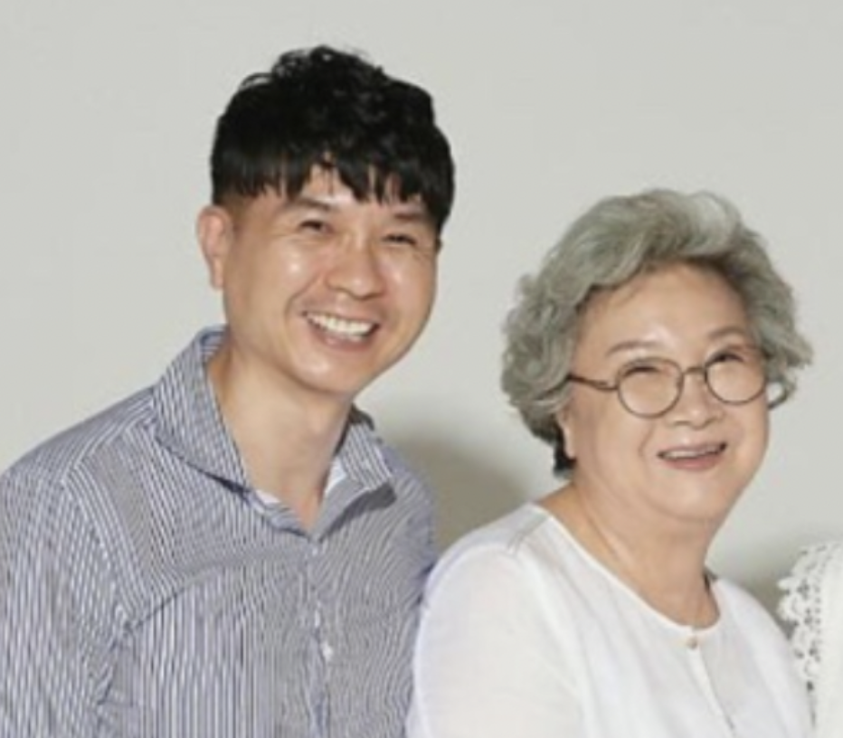 "너도 내 돈보고 왔냐" 박수홍을 극단적인 선택까지 하게 만든 '아내'의 과거 수준