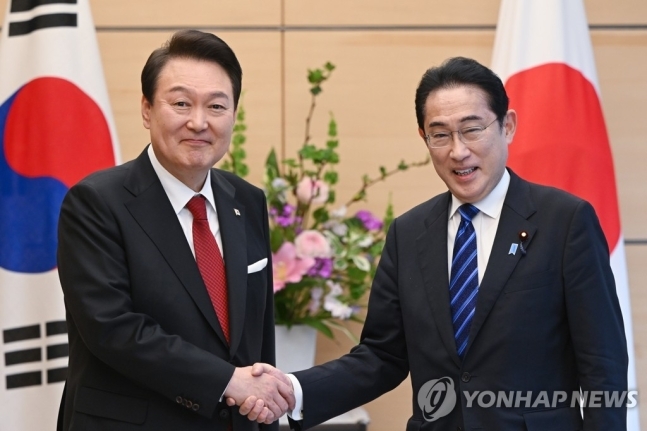 윤석열 기시다 후쿠시마 수산물 수입 요구 위안부 합의 이행