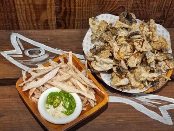 생생정보 두집살림 동해 한달 살기 바다 앞 숙소 근처 생선구이 나베 맛집 어향 동해시청 문화예술과 등대그집 기념품점 문화팩토리 덕장카페 무릉별유천지 