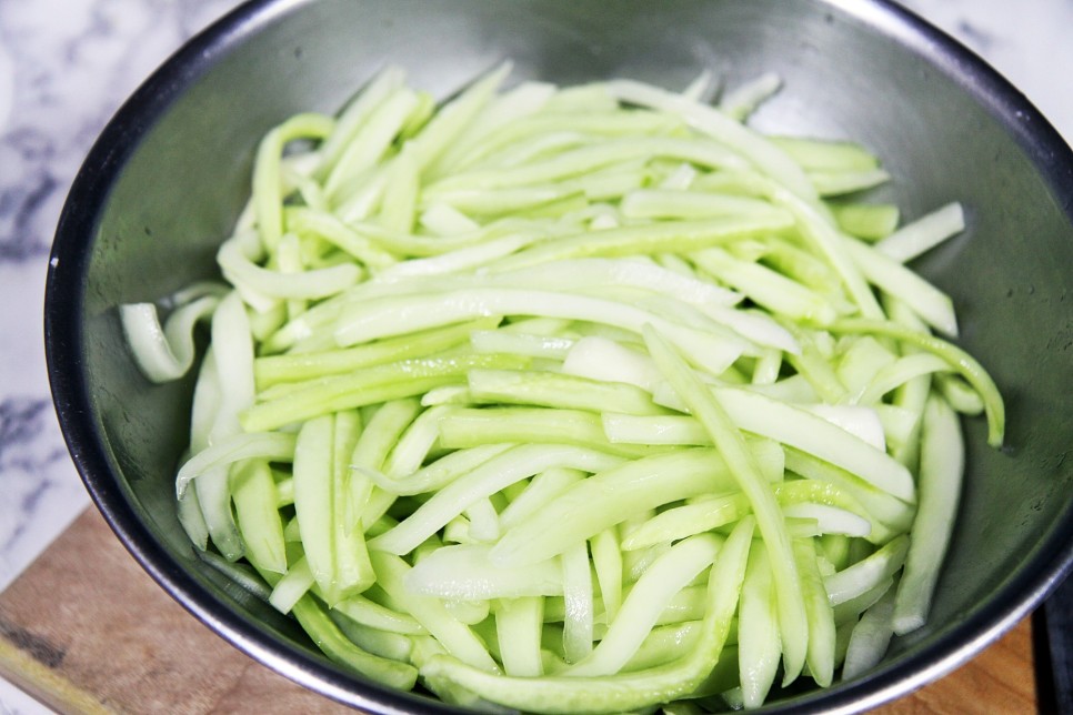 양념 길거리 음식 만드는 법 시원한 맛 여름 반찬 오이 길거리 음식 2