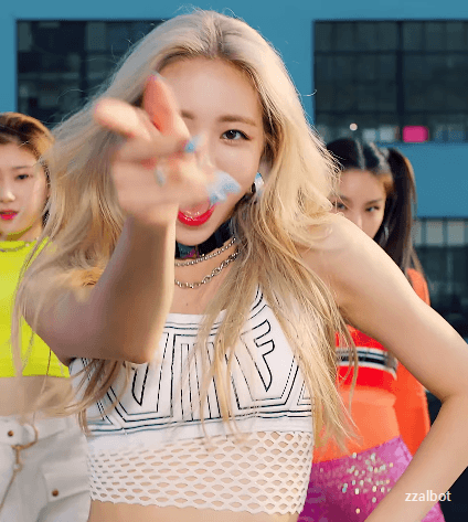 예쁜 뮤직비디오 유나 움짤