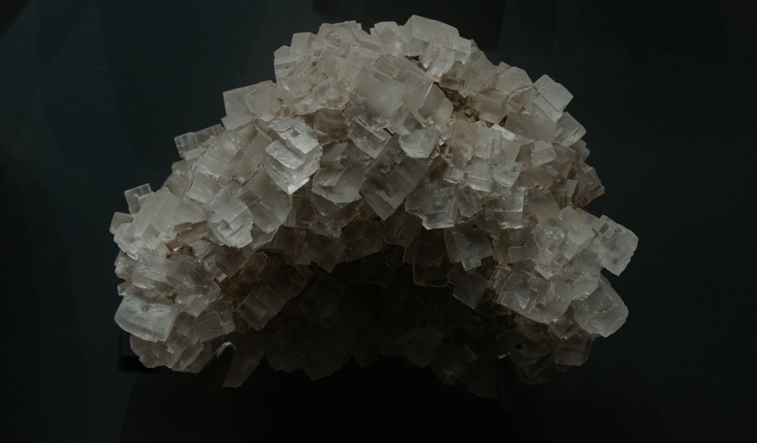 Hydroquinone