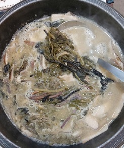 산나물전골