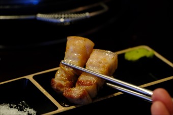 흑돼지 뼈삼겹