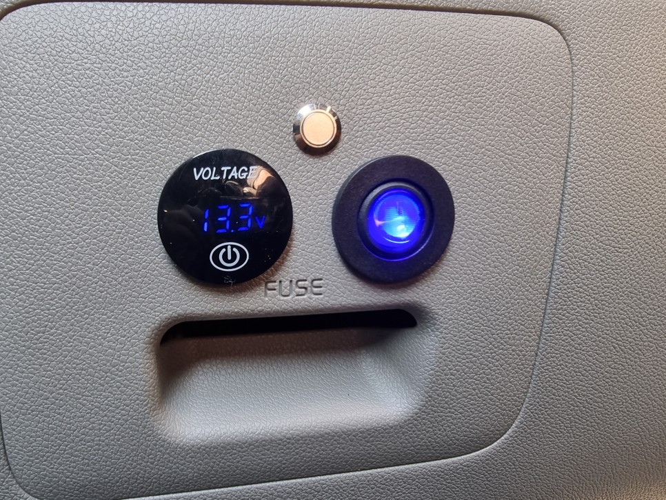 카니발 GSP 인산철 배터리 총 2대■■방전 걱정 없이 사용할 수 있는 3~4세대 11