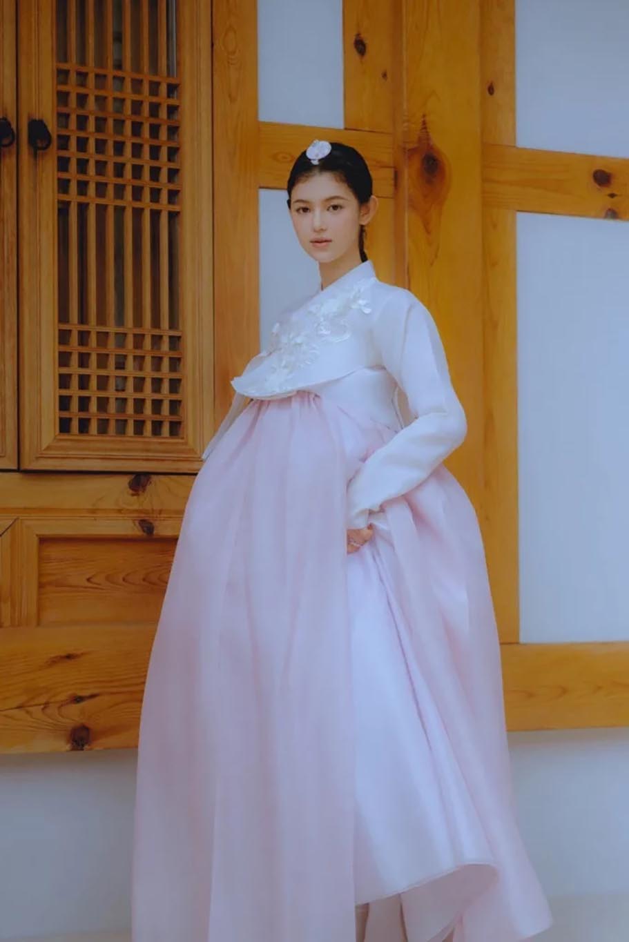 New Jeans&#39; Hanbok photo 5