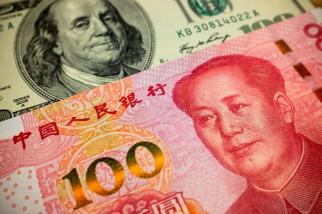 중국&#44; 위안화 방어 조치 강화 및 대형은행의 달러 예금 금리 인하