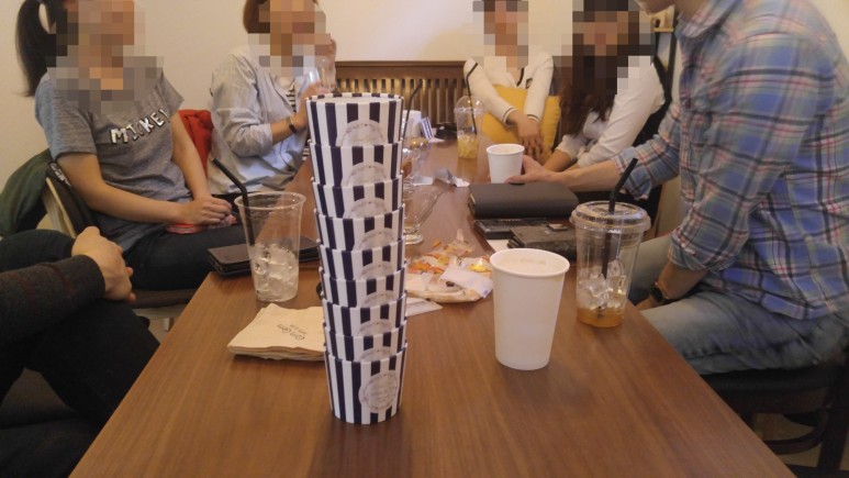 사자성어 1000개 물(음료) 비닐라벨 1000개를 모우다. 커피 주문시 웬만해선 플라스틱 뚜껑과 47