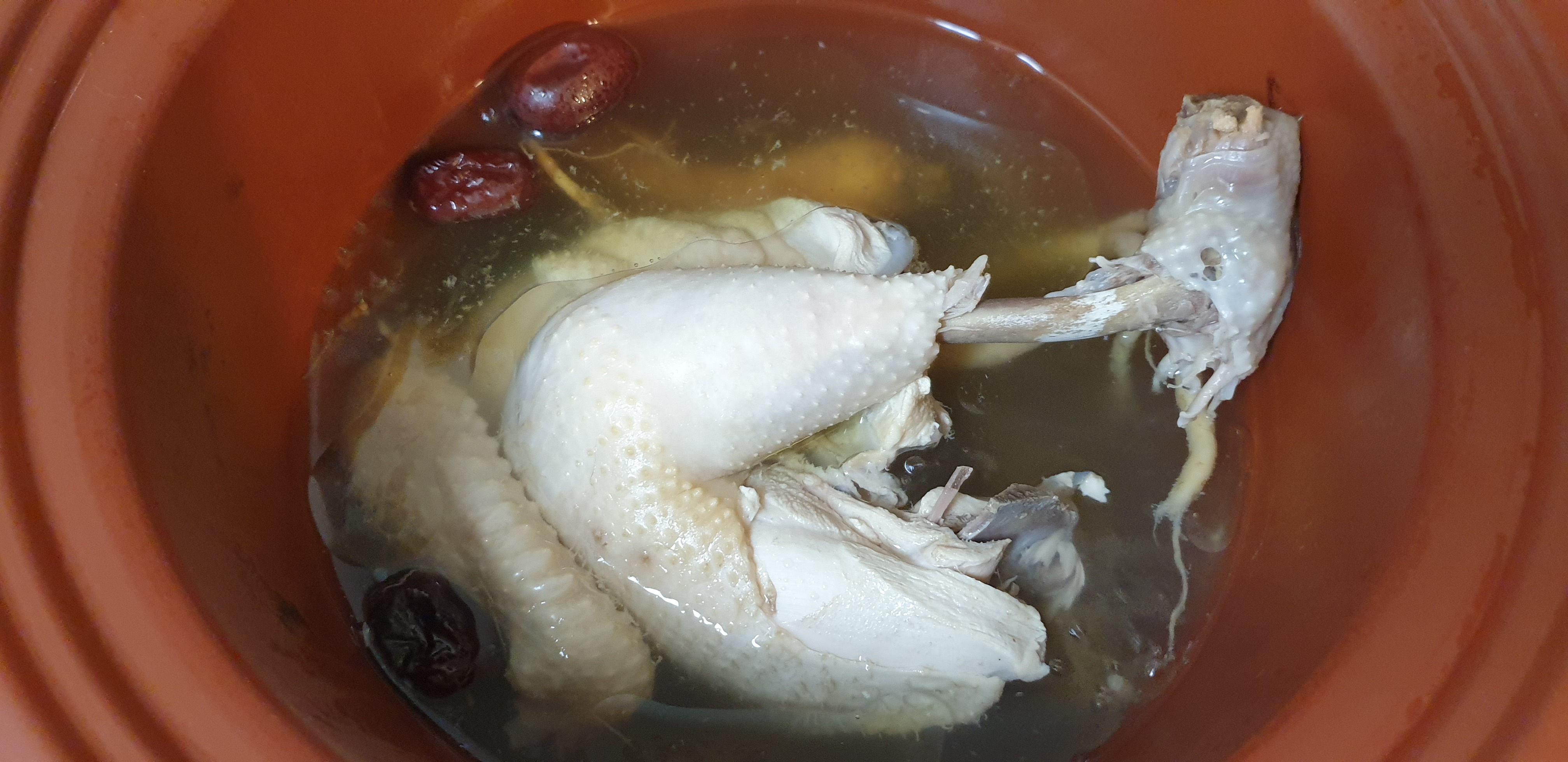  엔유씨 마이젠 황토 슬로우쿠거로 땀 많이 흘린분을 위해 황기 삼계탕 만듭니다