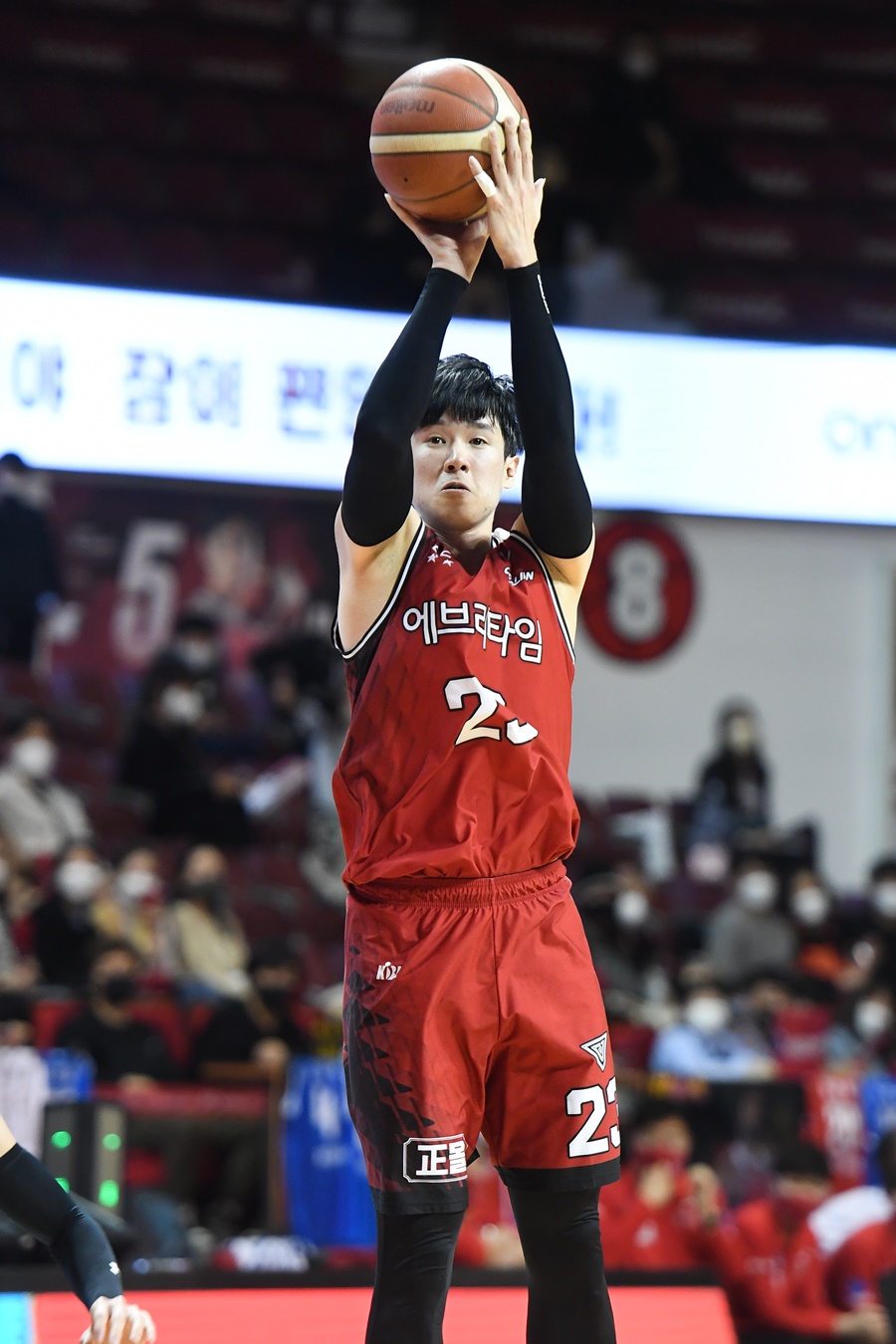  데이원자산운용 FA 스나이퍼 전성현 영입
