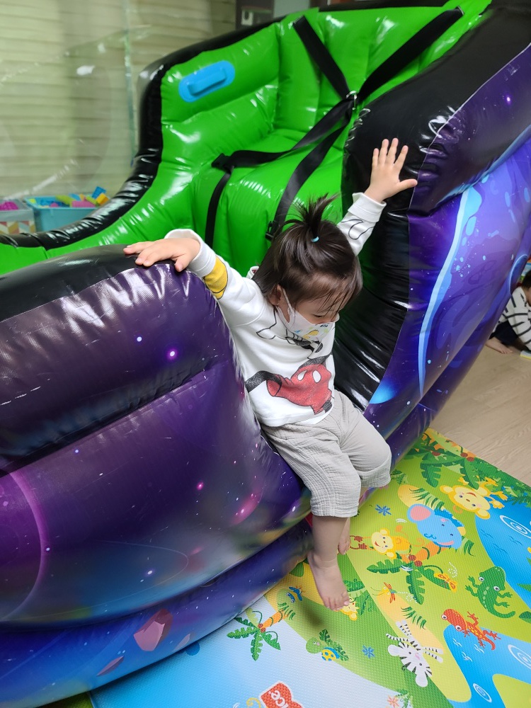 비 영어로 비오는 월요일 그리고 끝나지 13