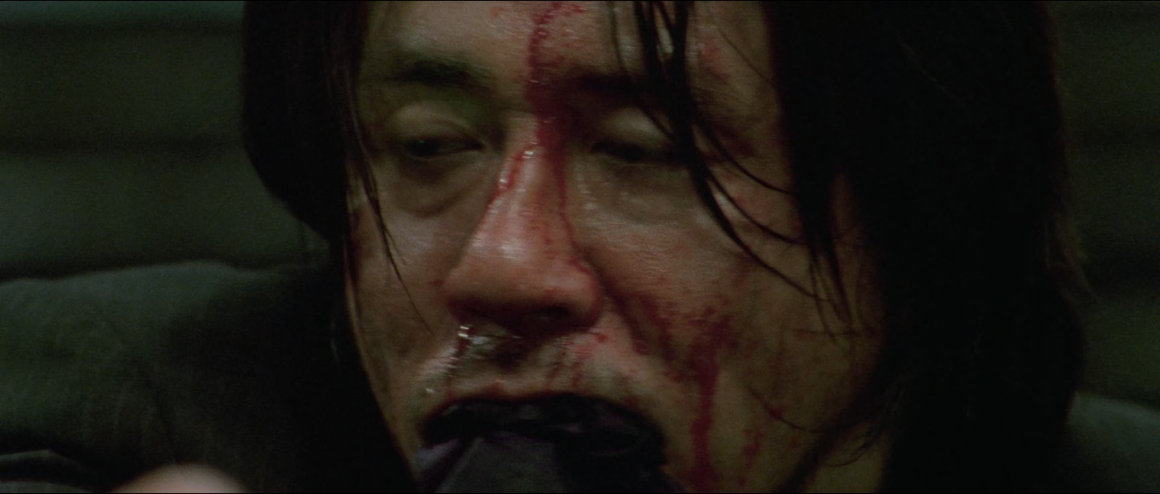 Oldboy.2003.KOREAN0p0K.BluRay.x265bit.AAC5.1-[YTS.MX].mkv_20240314_144628.379.jpg