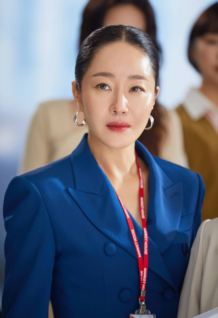 배우 엄지원