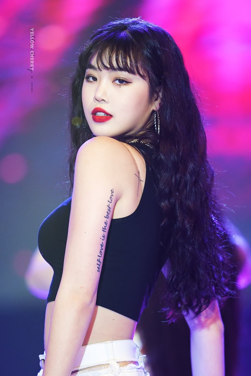  아이돌 그룹 여자아이돌 수진 학폭논란