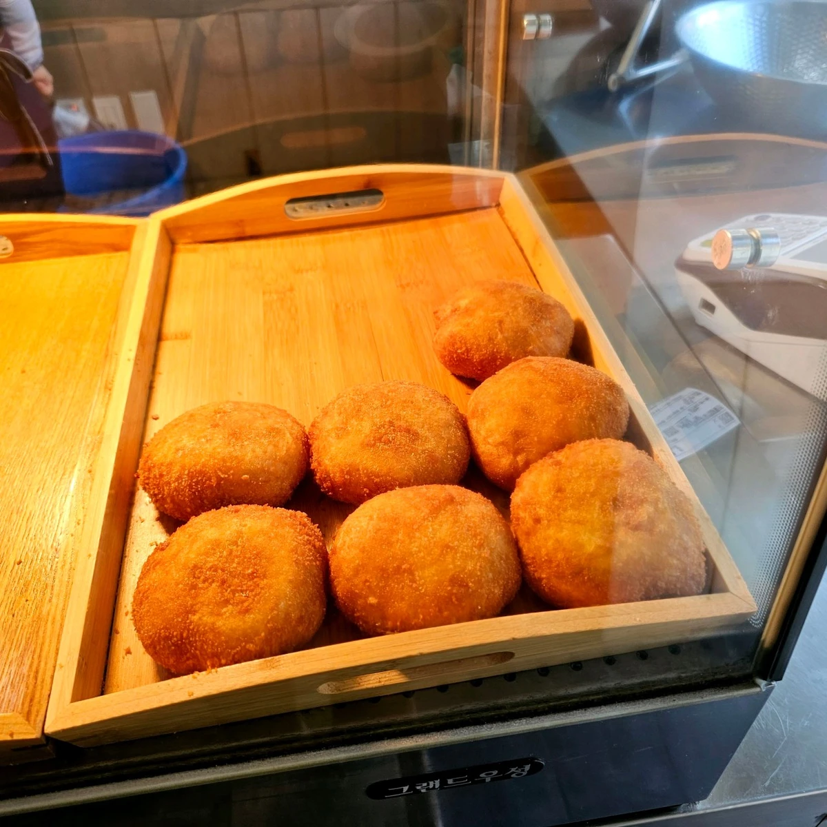 오늘도꽈배기