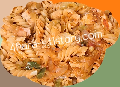 토마토-푸실리-파스타-사진