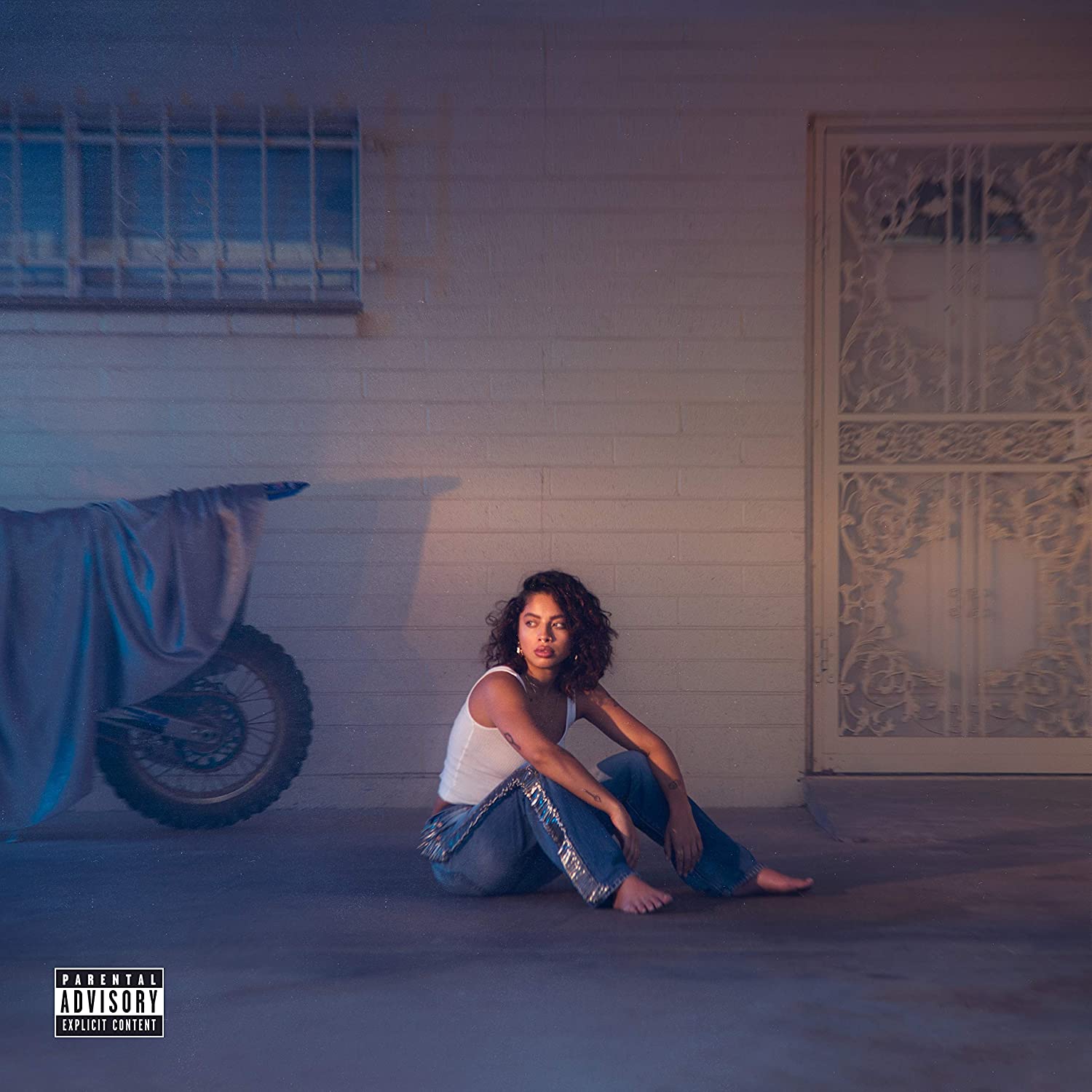  Kiana Ledé - Crazy.