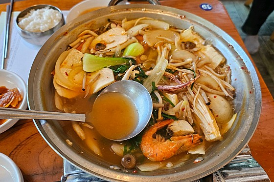 생생 정보통 맛집오늘방송 색동두부집