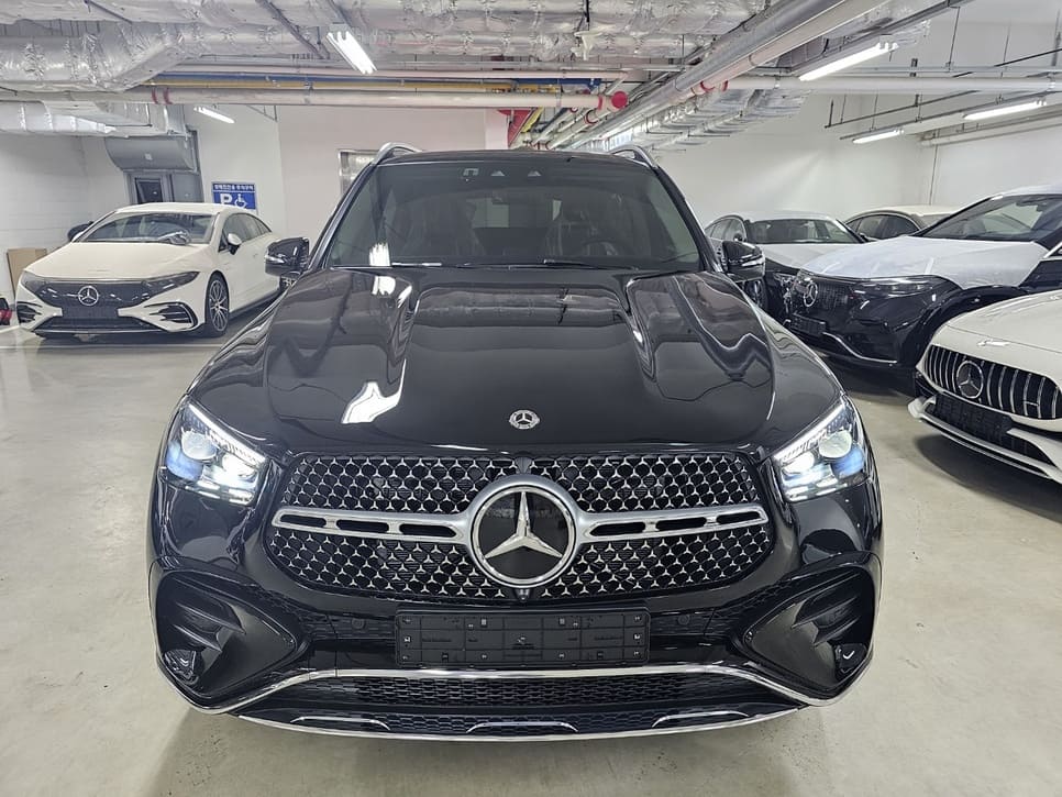 gle 450 페이스리프트 전면사진