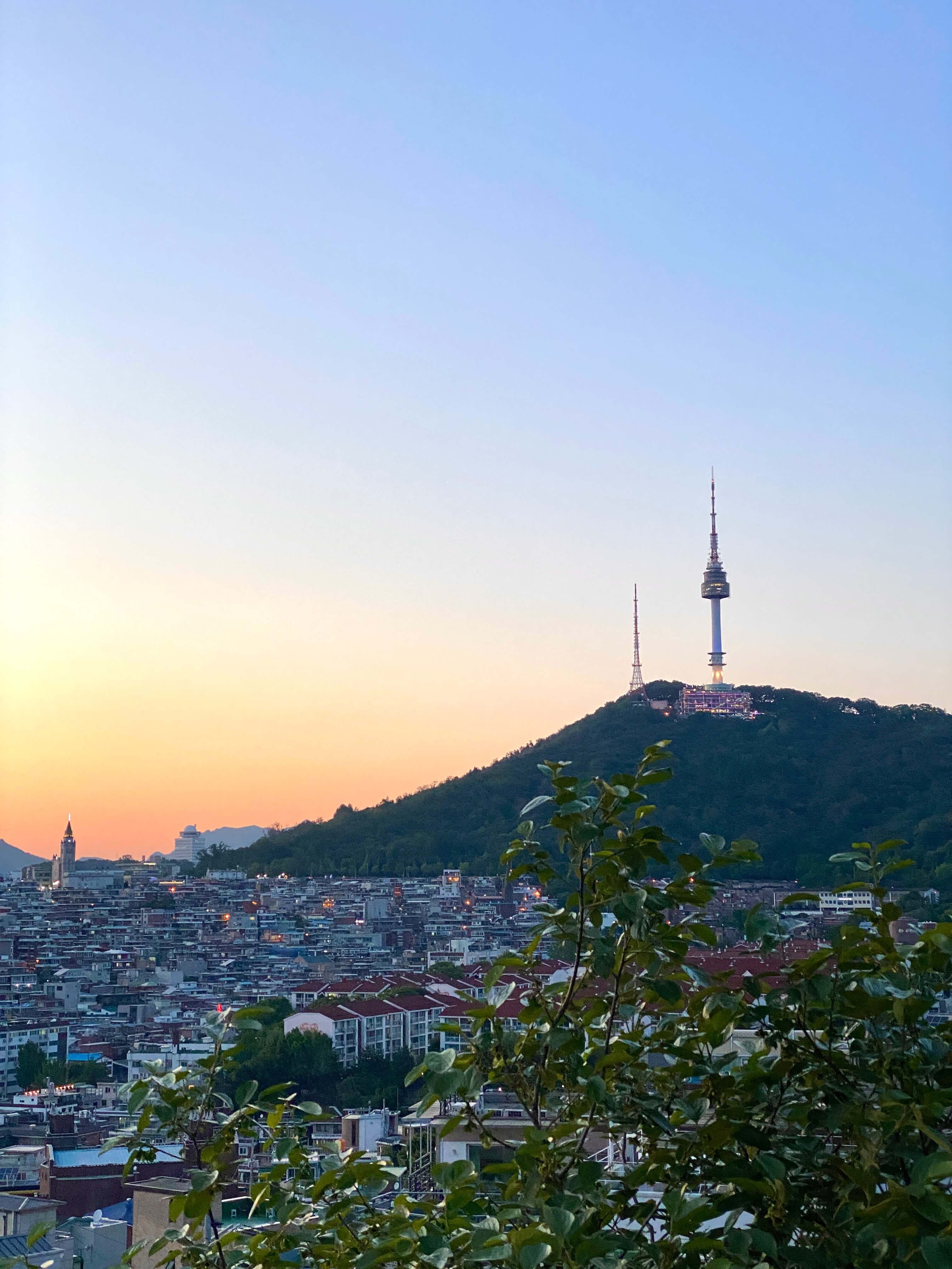  Four areas you cannot miss for beautiful views in Seoul
