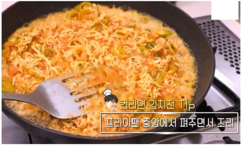 류수영 컵라면 김치전 레시피 조리순서