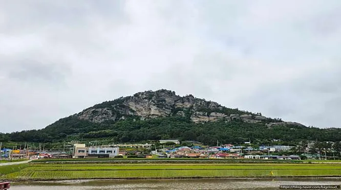 금골산