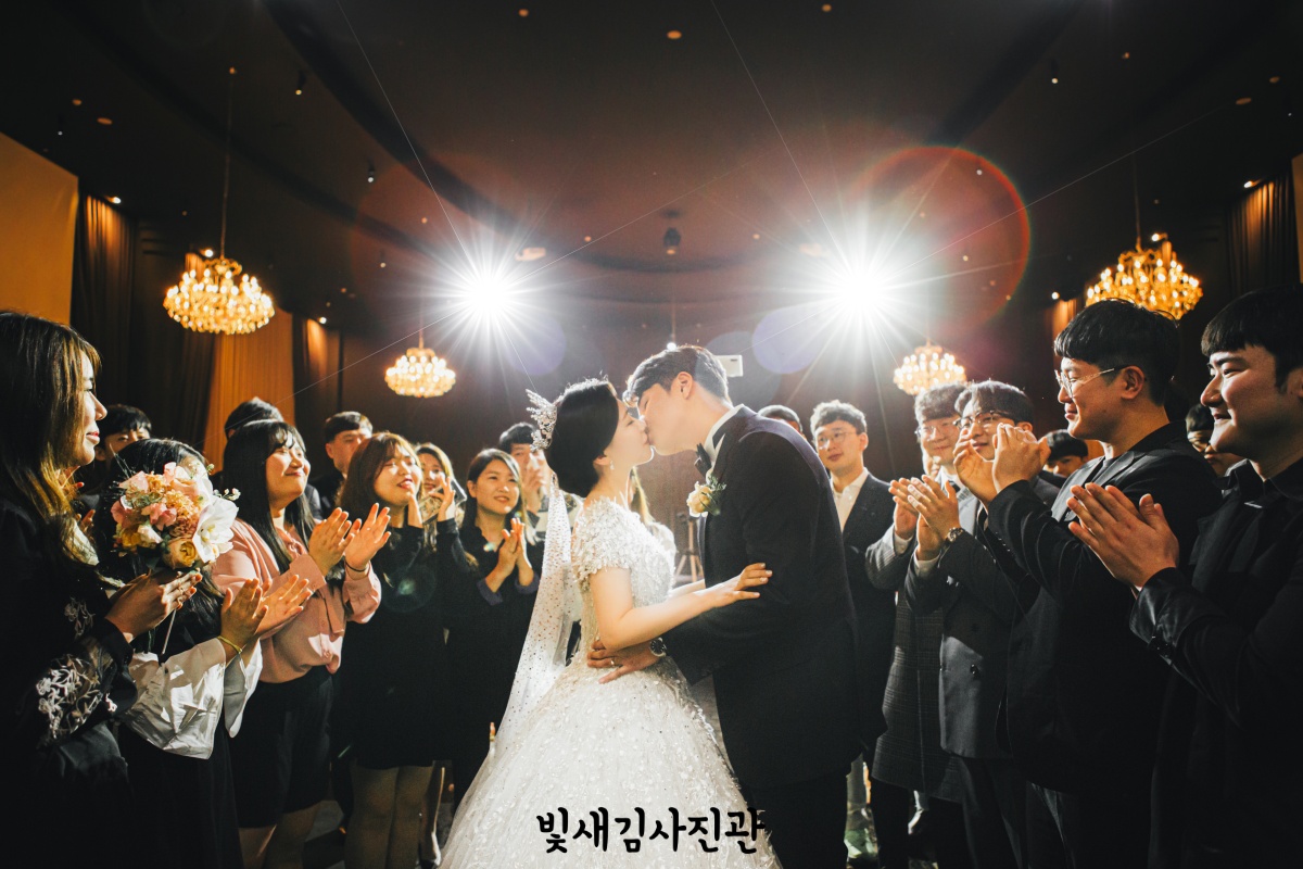 mj 엠제이컨벤션 그랜드볼룸 본식스냅 서브스냅 추천 후기 원판촬영 신랑신부 하객 연출