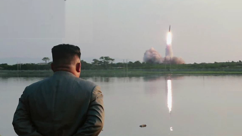  北 "김정은 일주일만에 또 초대형 방사포 발사" "저의는 무엇인가?" "친서 보낸지 닷새만에 도발" "대한민국과 미국 입장은?"