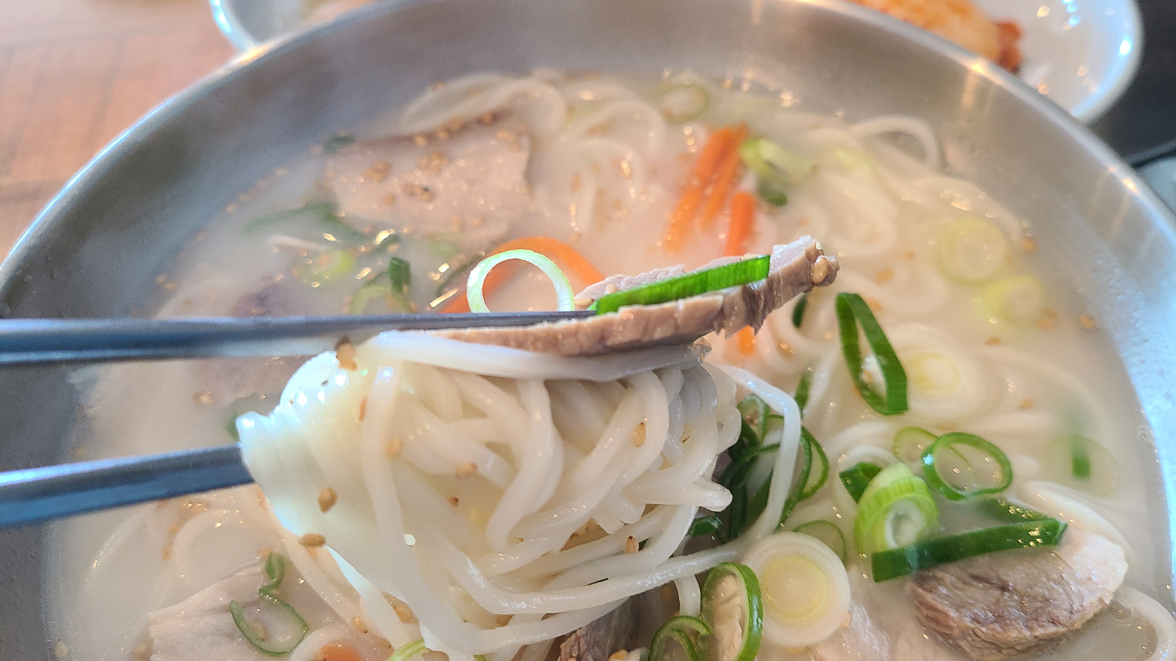  제주 공항 근처 삼양해수욕장 맛집 화리 고기국수 석쇠불고기