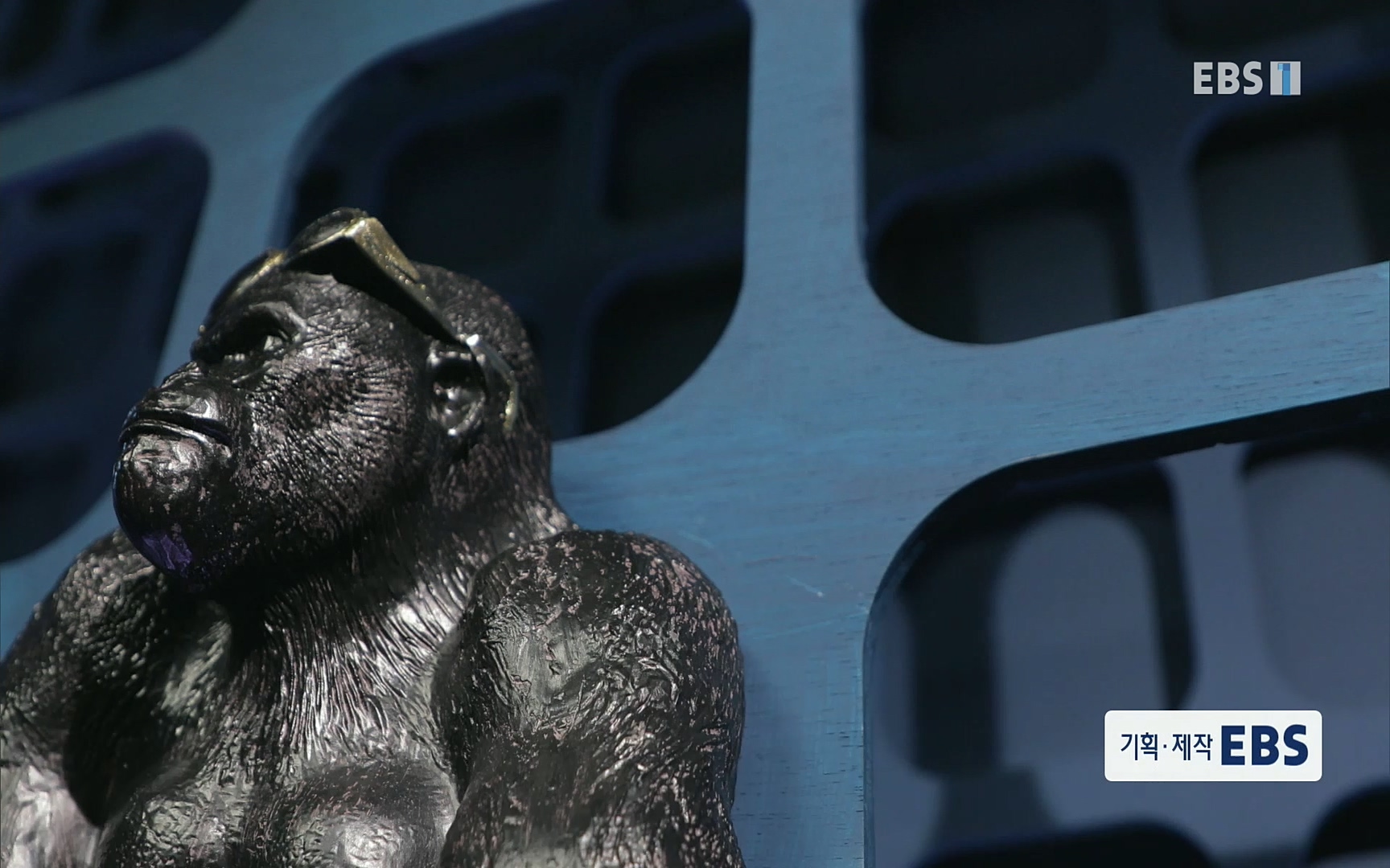 EBR - EBS Business Review이철희의 수학이 세상을 지배한다 - 4부 핵심 비즈니스의 뿌리는 수학.mp4_20220719_203732.227.jpg