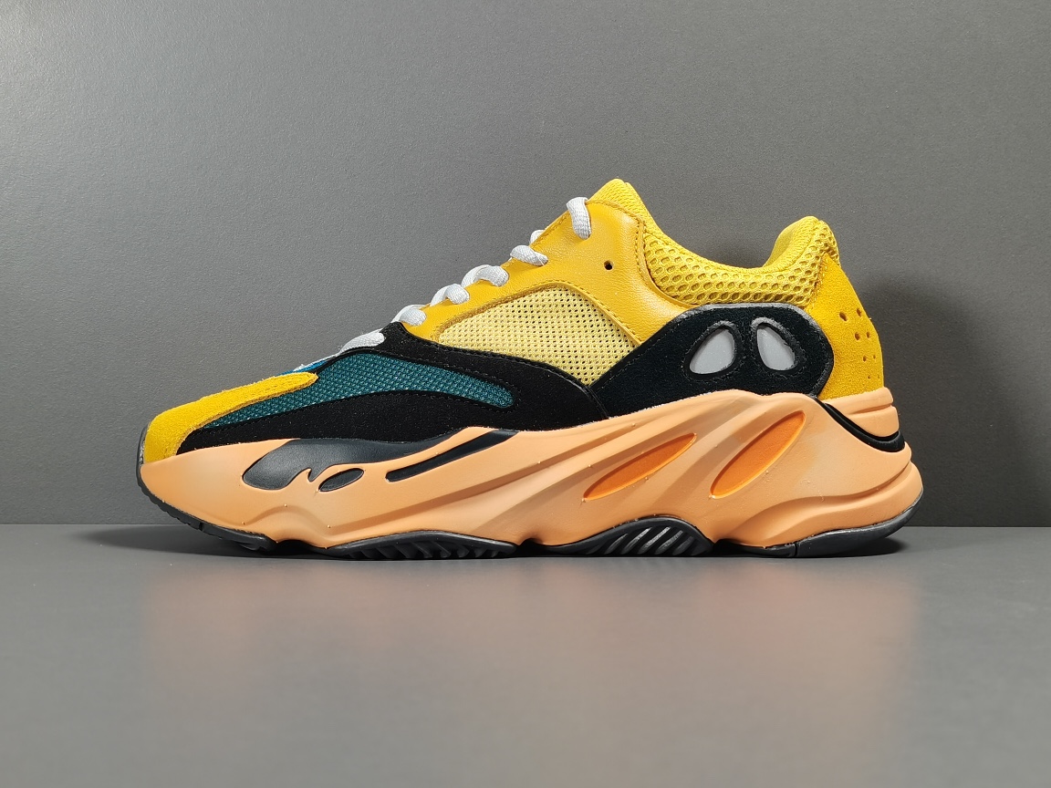  [ADIDAS x YEEZY] OG 아디다스 X 이지부스트 700 썬 SUN GZ6984