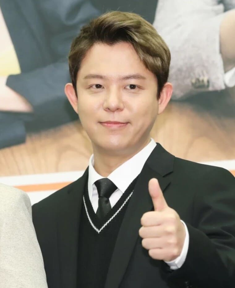 가수-토니안