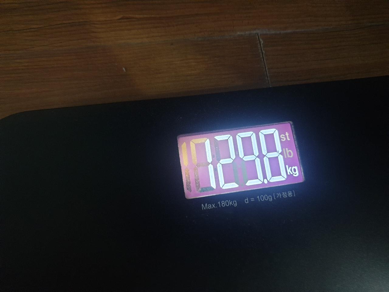  초고도 비만 뚠뚠이형.... 노력했잖아~~~ 다음주에 더 잘될거야!!!!