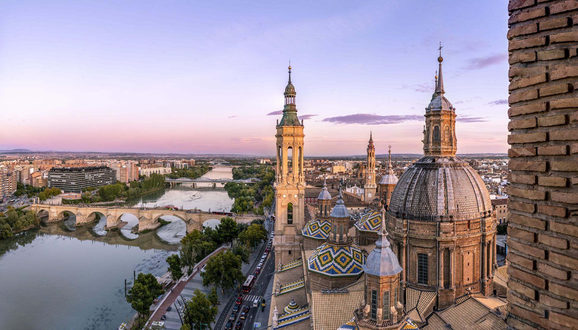해질녘 시내 전망 (El mirador de Zaragoza)