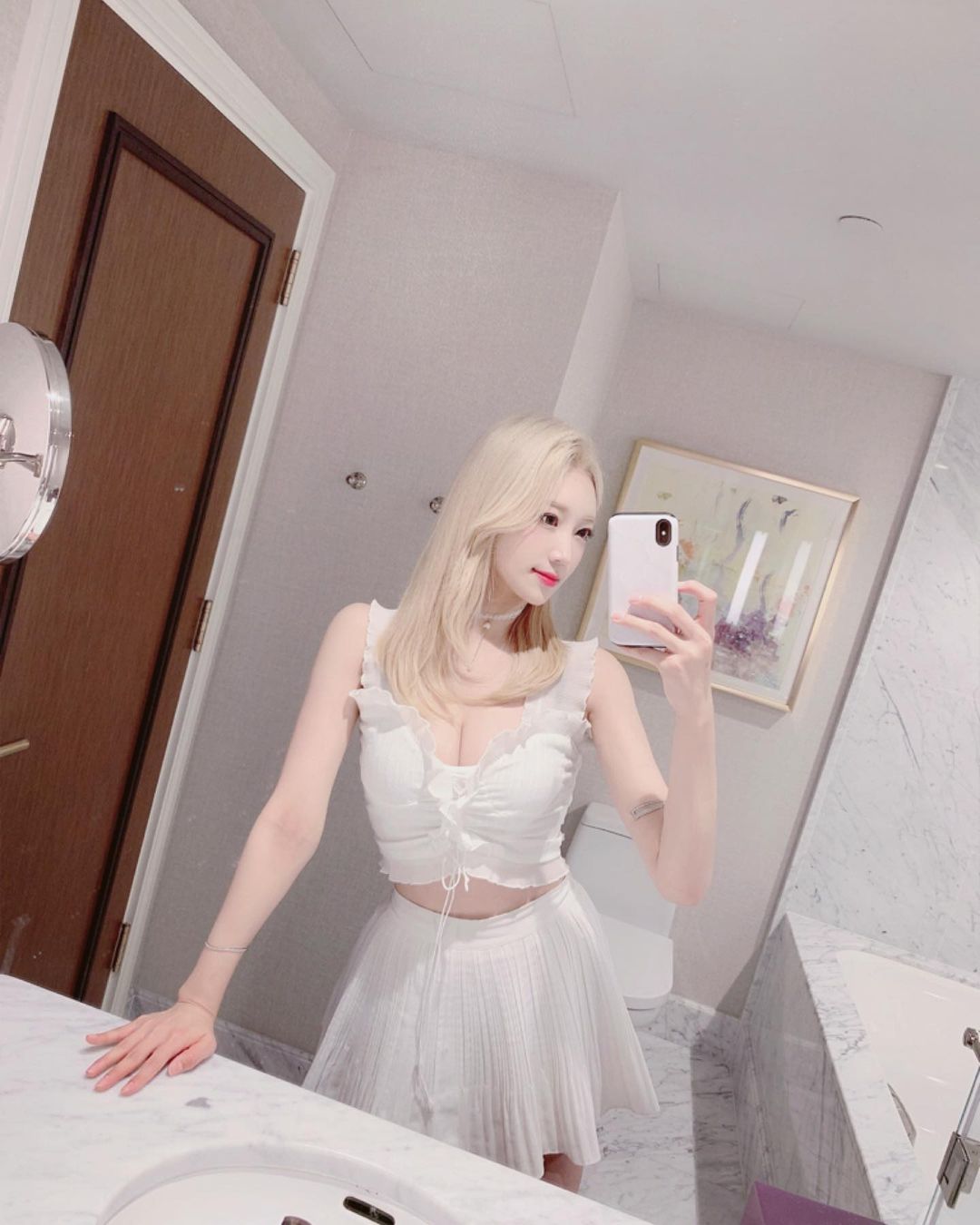 프로듀스48 출신 DJ · 아프리카TV BJ’ 김현아 인스타 사진모음